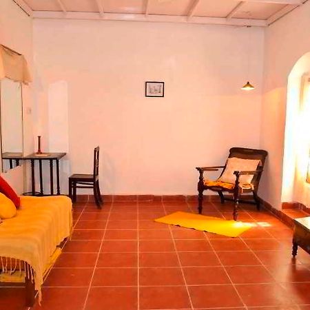 Mitaroy Suites Goa Панаджи Экстерьер фото